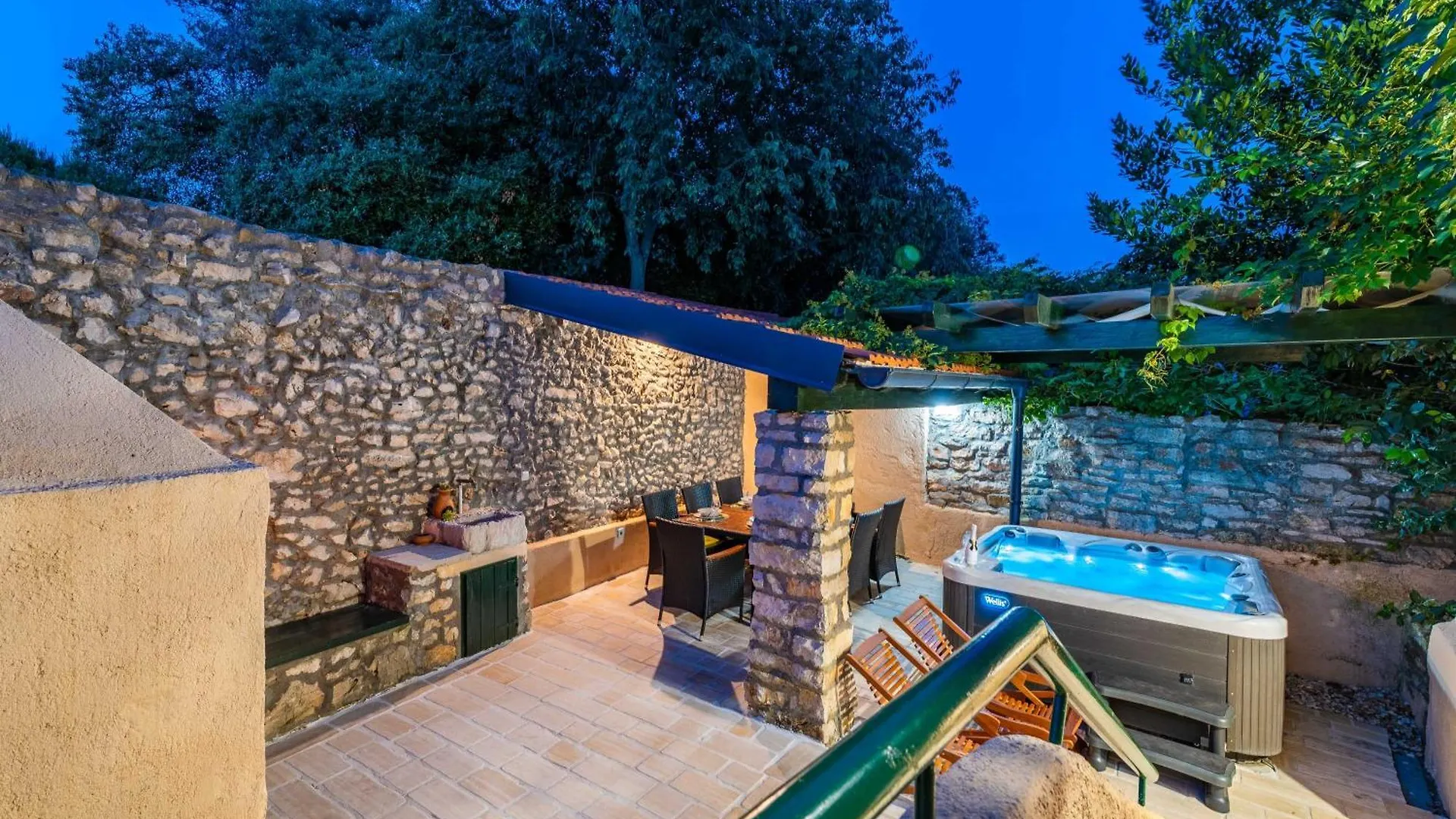 Holiday Home Bepo I Zara Sukošan