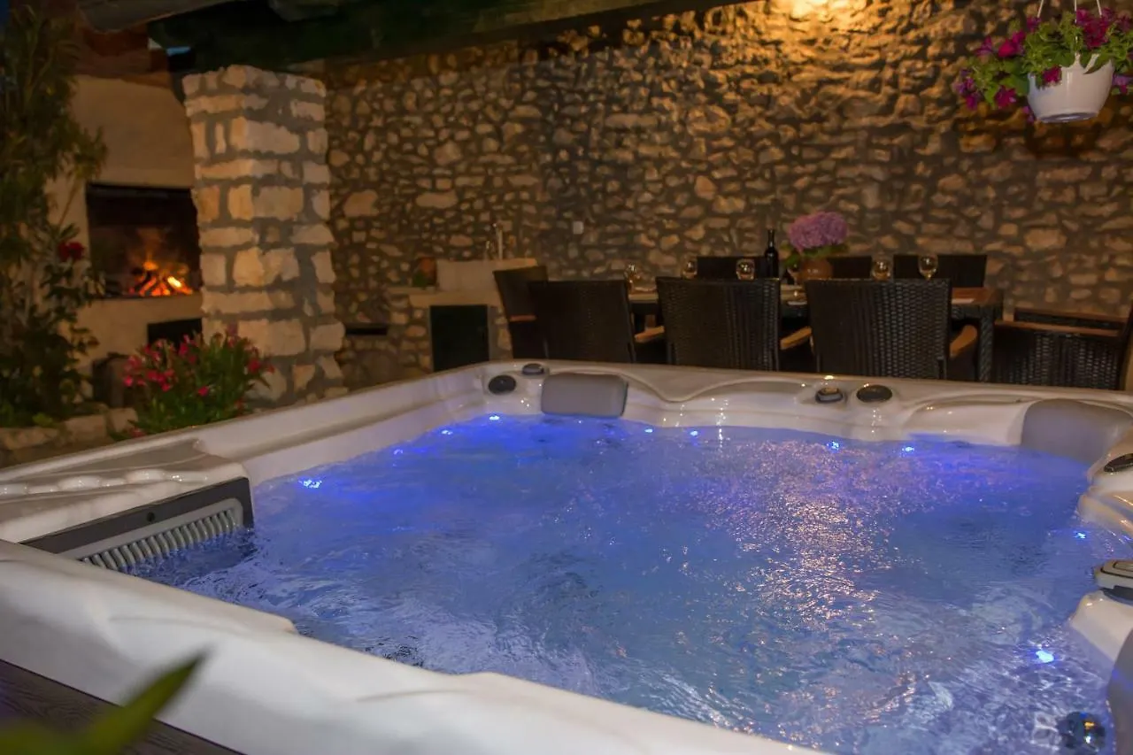 Holiday Home Bepo I Zara Sukošan